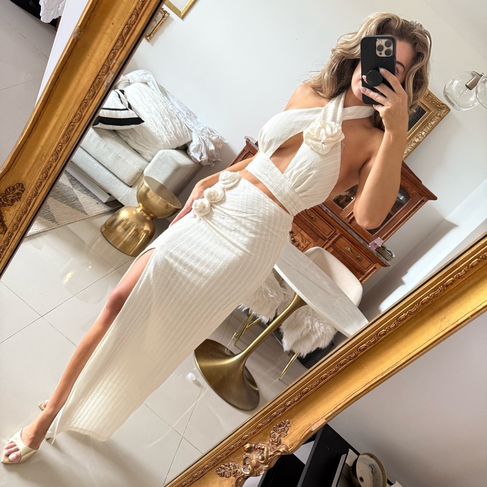 Fashion Nova White Ribbed Two-Piece Skirt Set with Floral Details